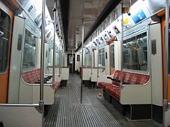 121Intérieur métro vers Barking - Ligne District